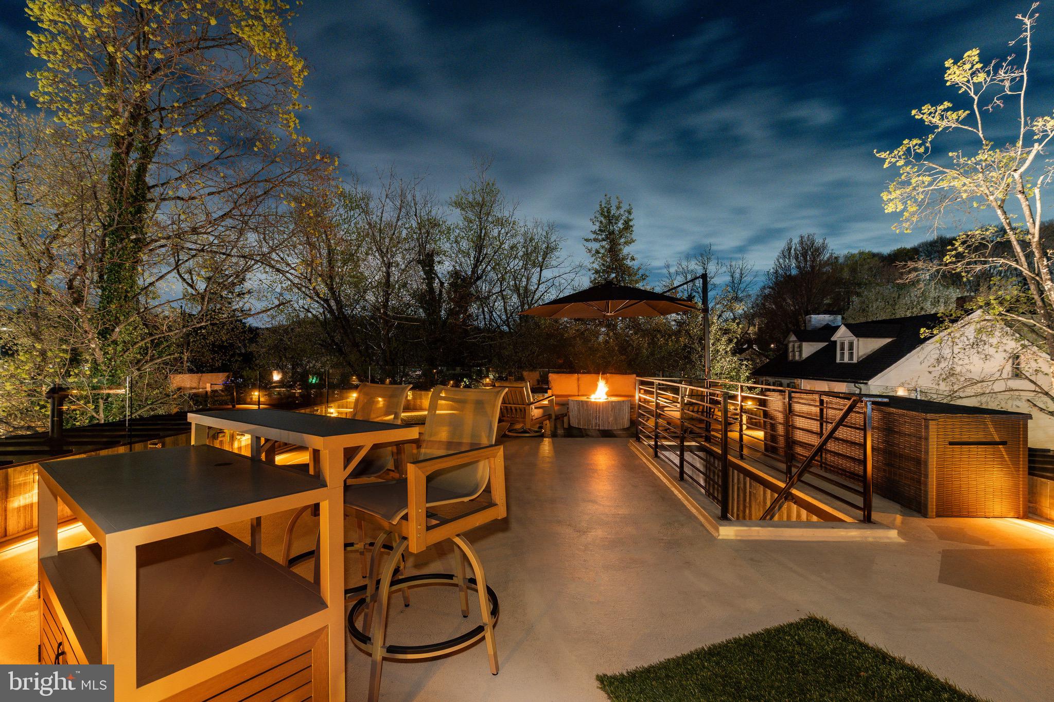 27 W MECHANIC STREET