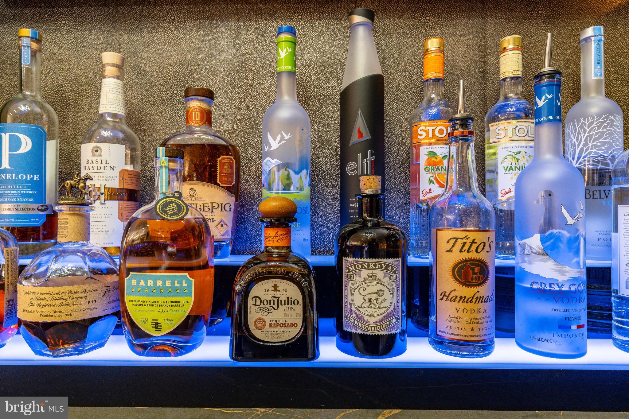 27 W MECHANIC STREET