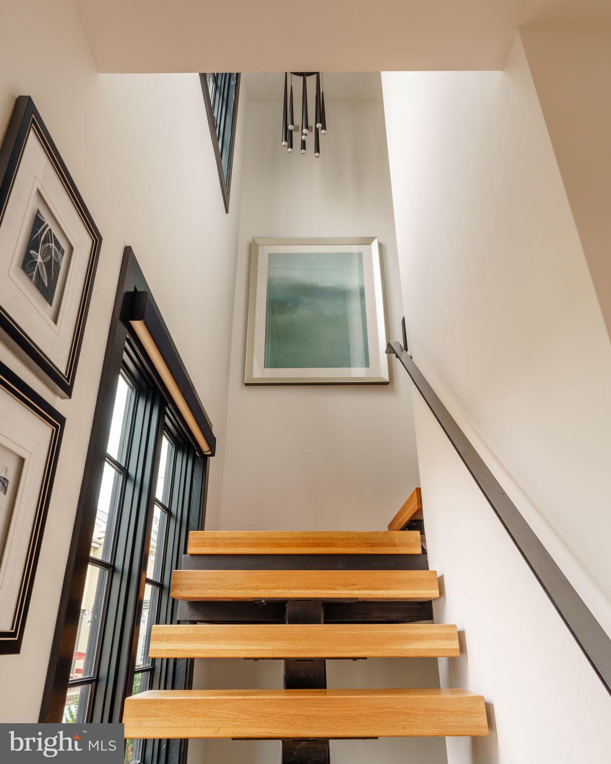 27 W MECHANIC STREET