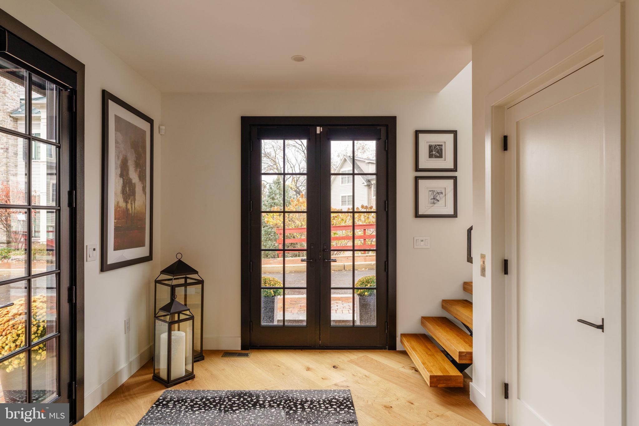 27 W MECHANIC STREET