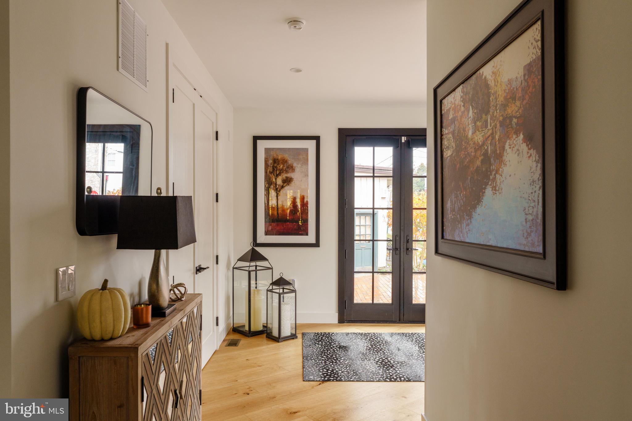 27 W MECHANIC STREET