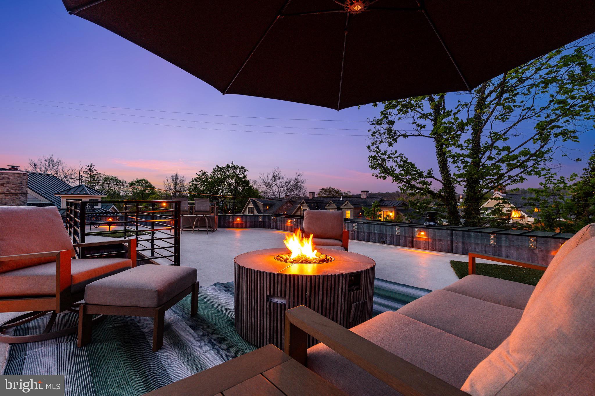 27 W MECHANIC STREET