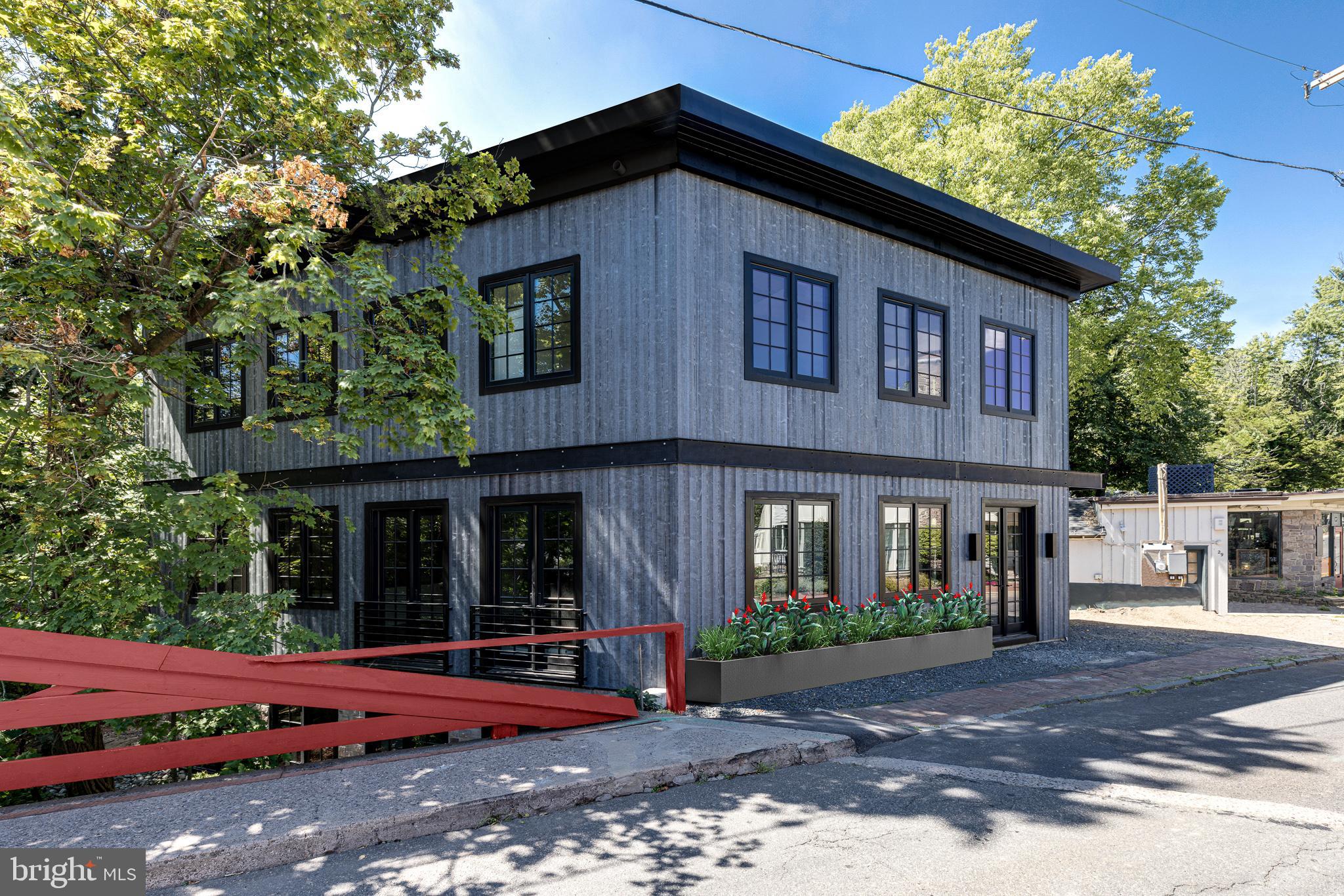 27 W MECHANIC STREET