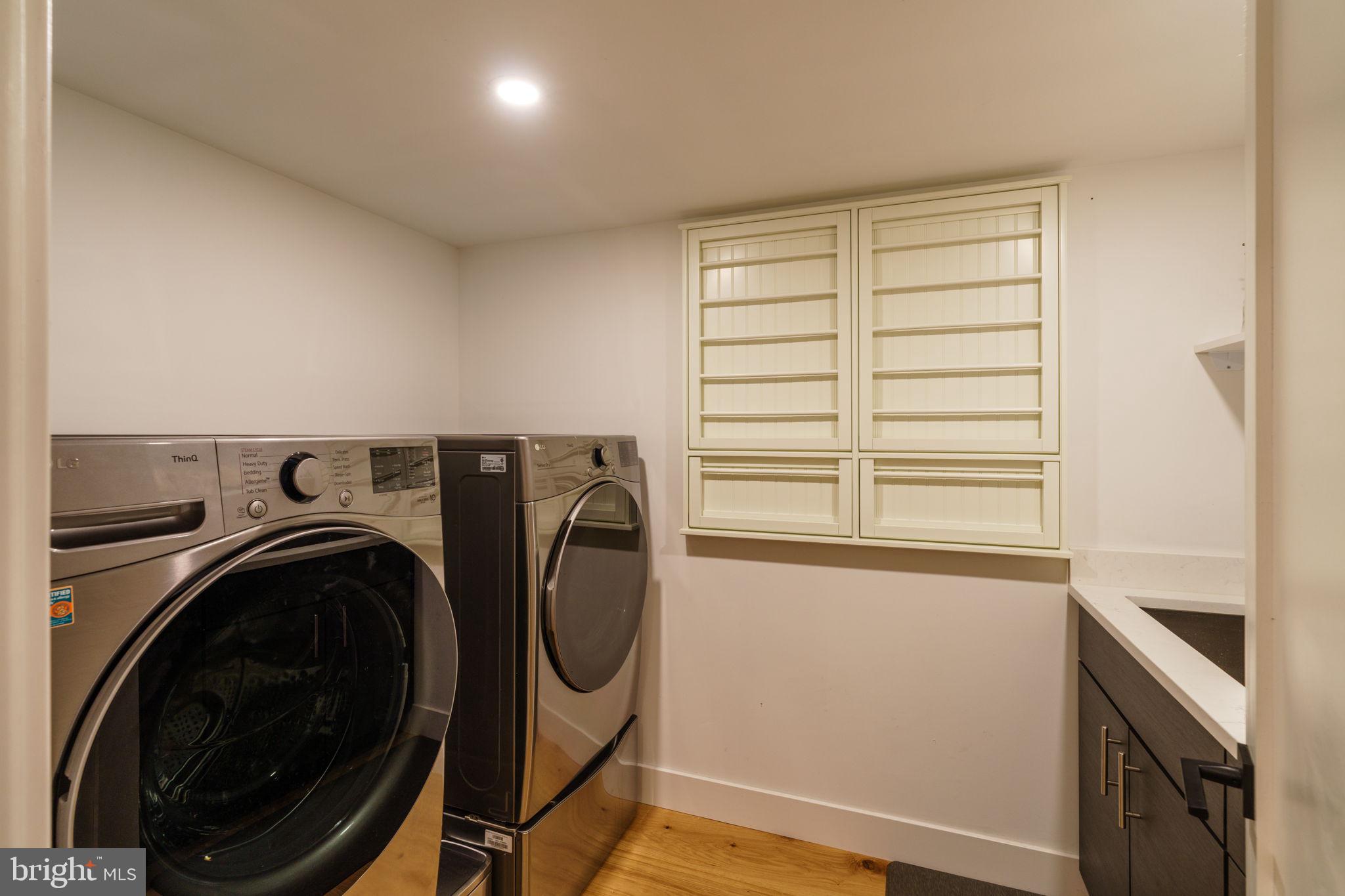 27 W MECHANIC STREET