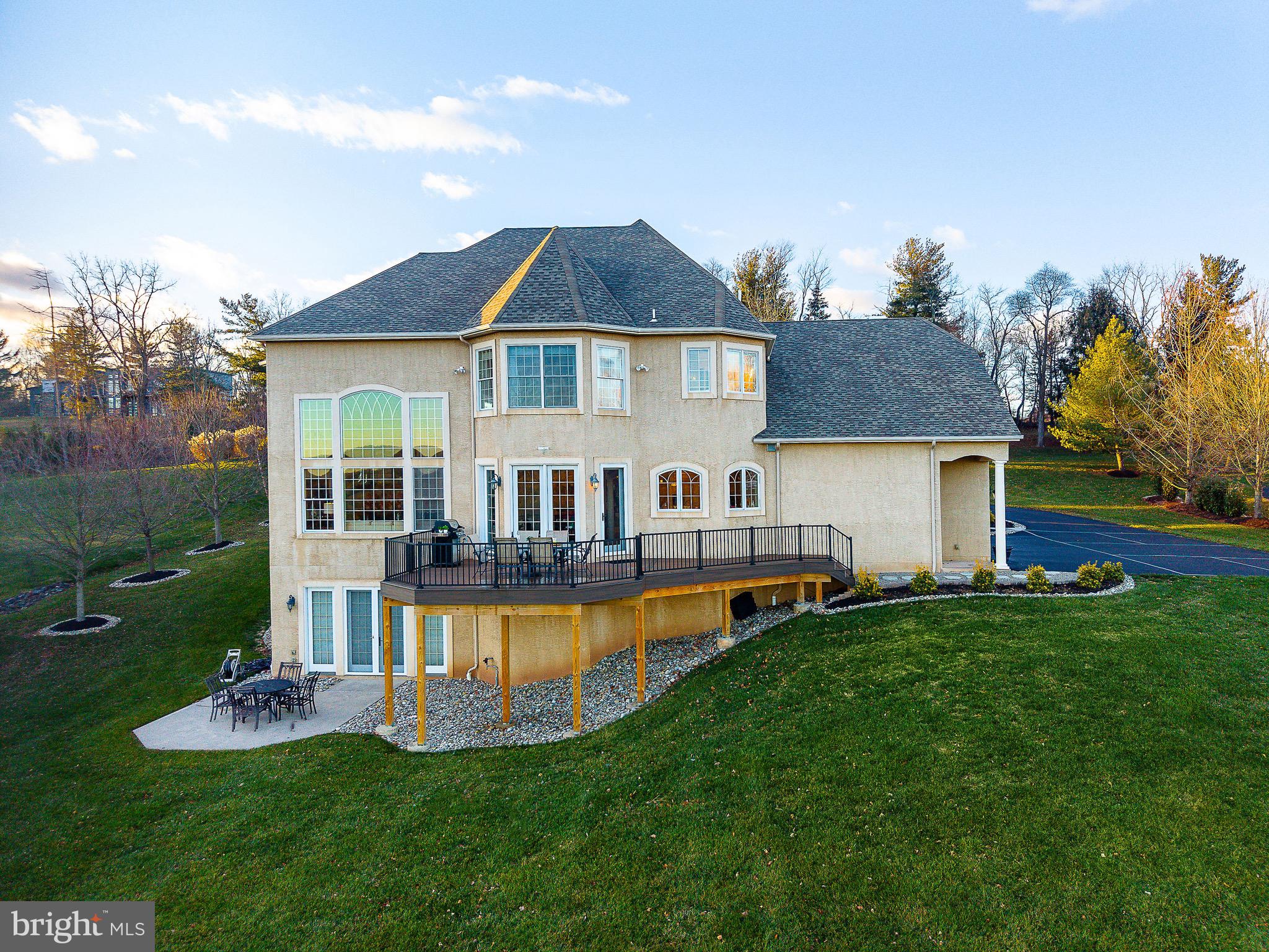 5829 RIDGEVIEW DRIVE