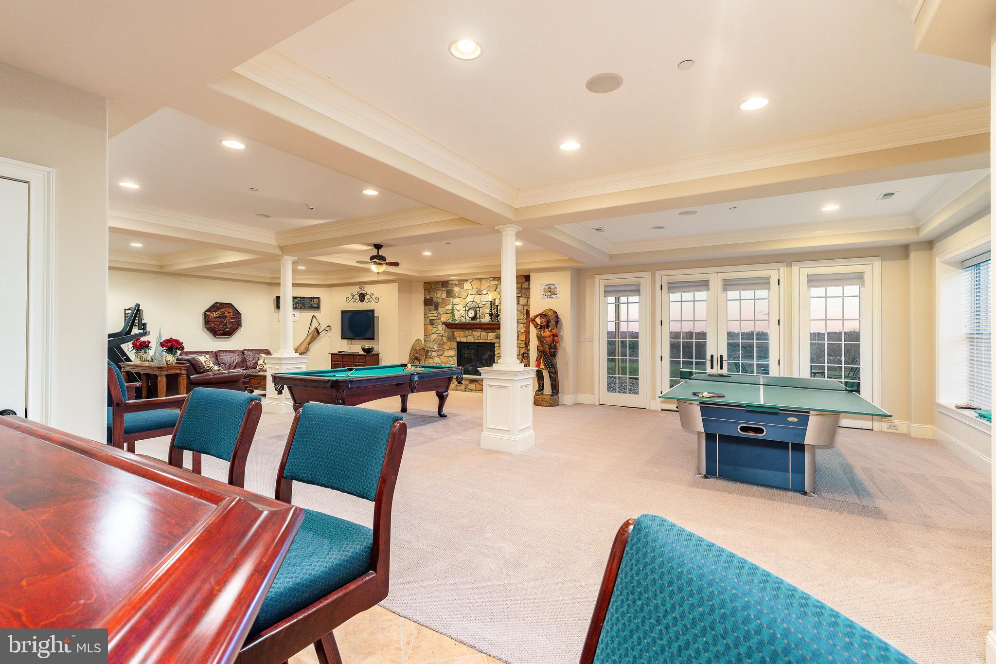 5829 RIDGEVIEW DRIVE