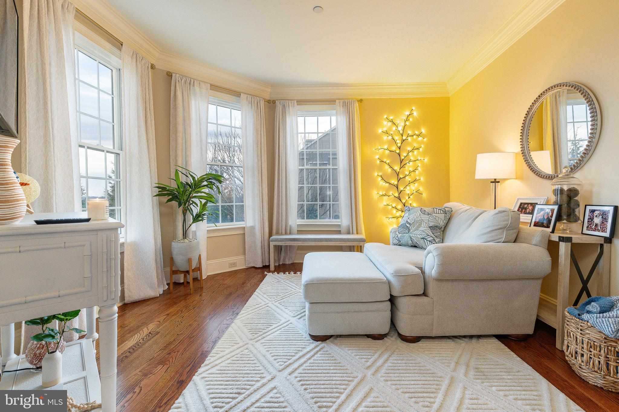 5829 RIDGEVIEW DRIVE