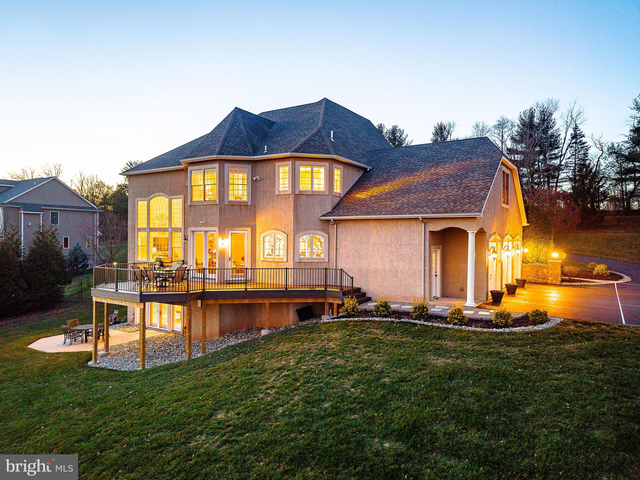 5829 RIDGEVIEW DRIVE