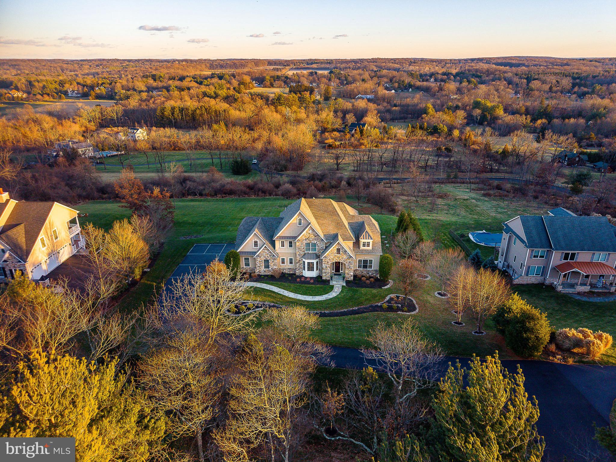 5829 RIDGEVIEW DRIVE