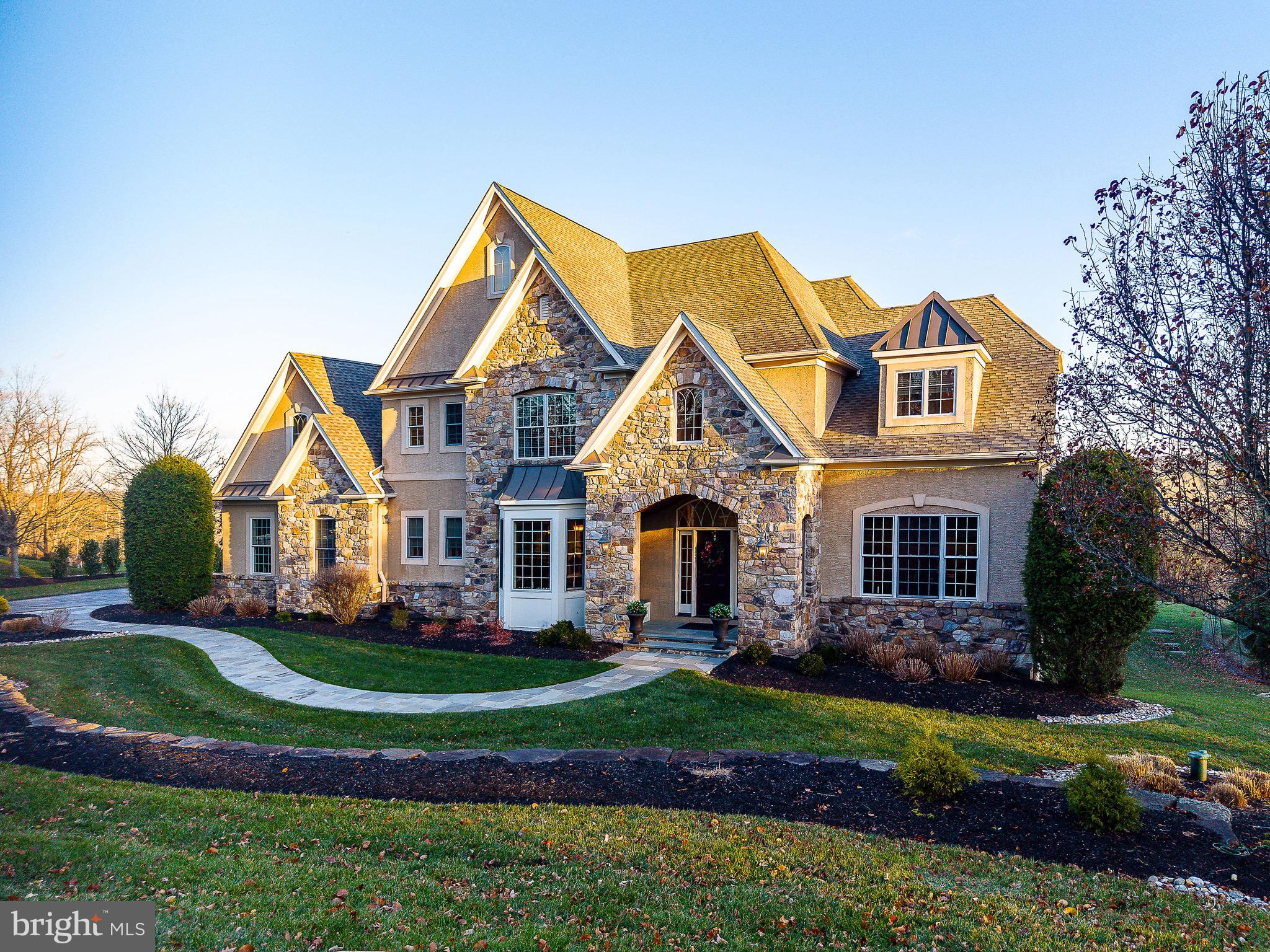 5829 RIDGEVIEW DRIVE