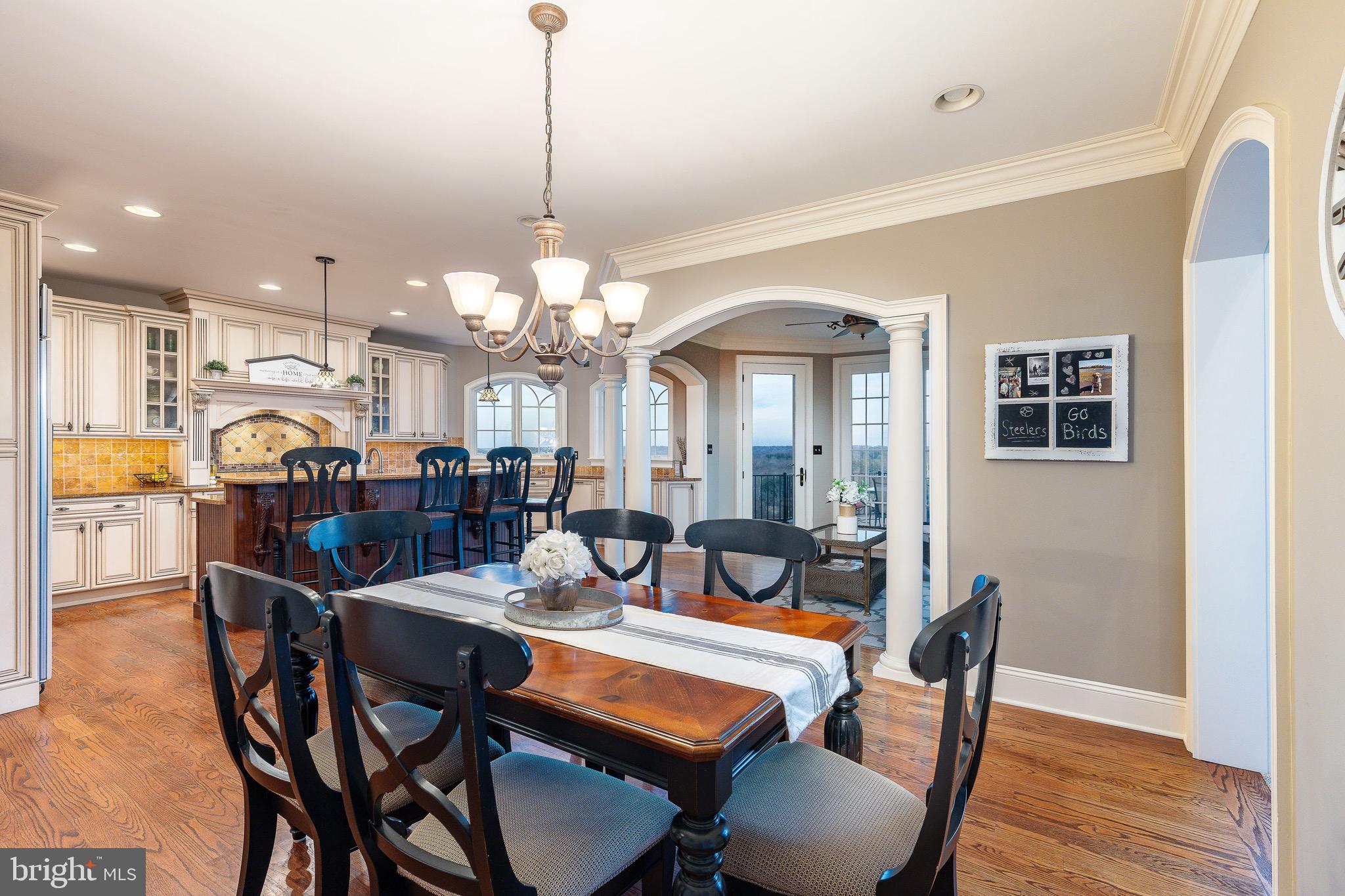 5829 RIDGEVIEW DRIVE