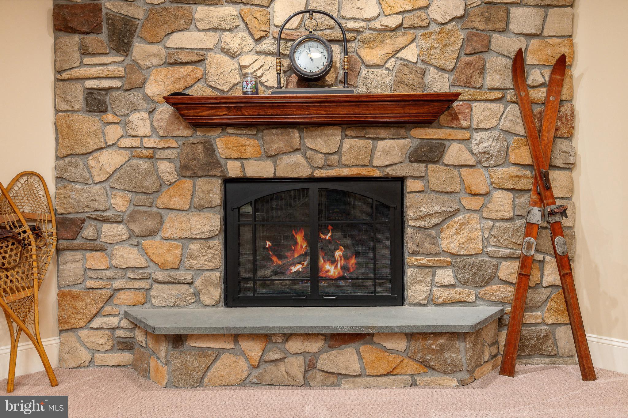 5829 RIDGEVIEW DRIVE