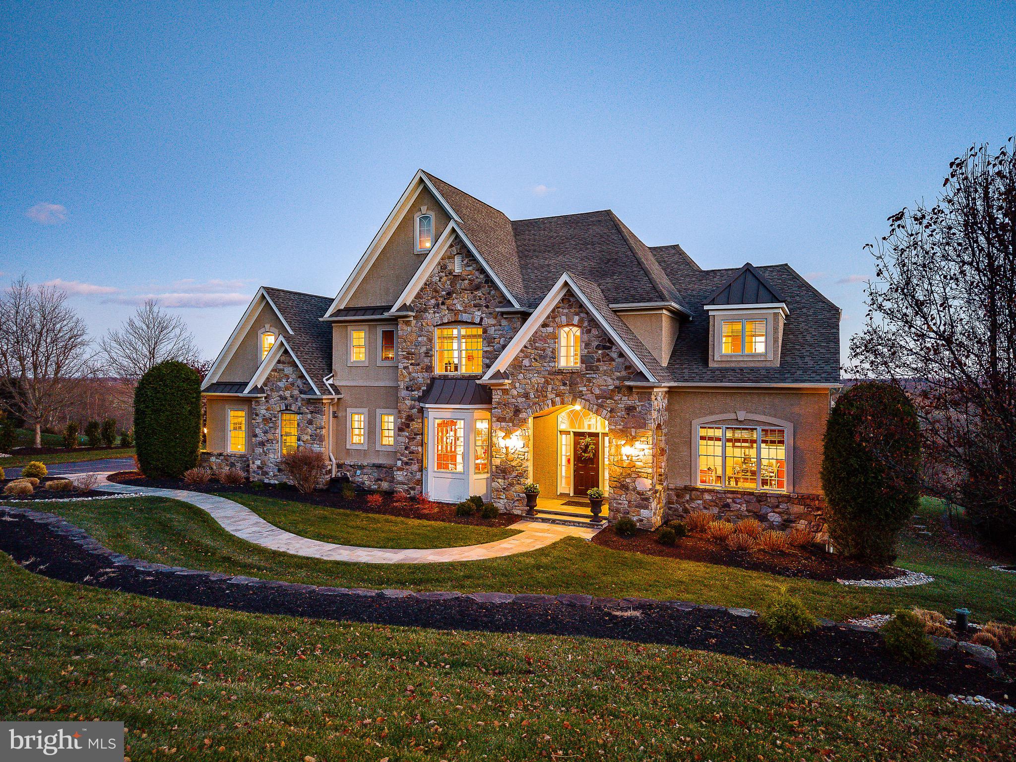 5829 RIDGEVIEW DRIVE