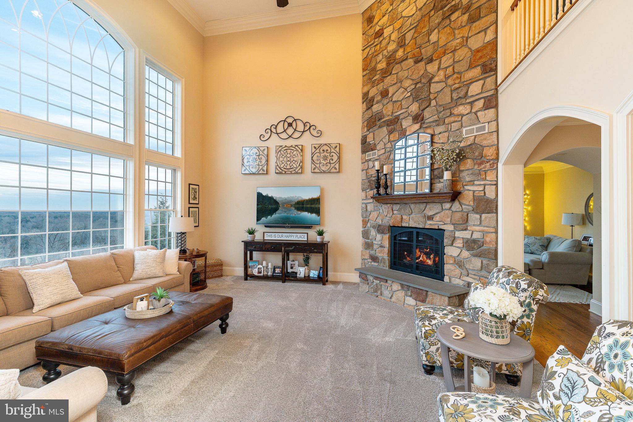 5829 RIDGEVIEW DRIVE