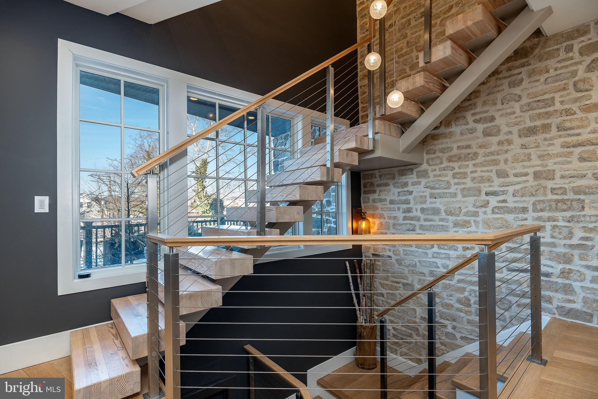 18 W MECHANIC STREET 4