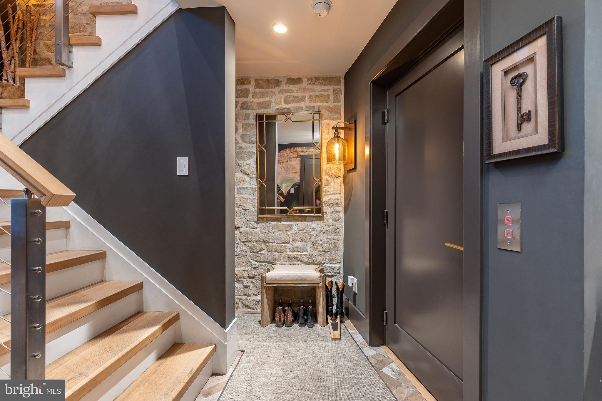 18 W MECHANIC STREET 4