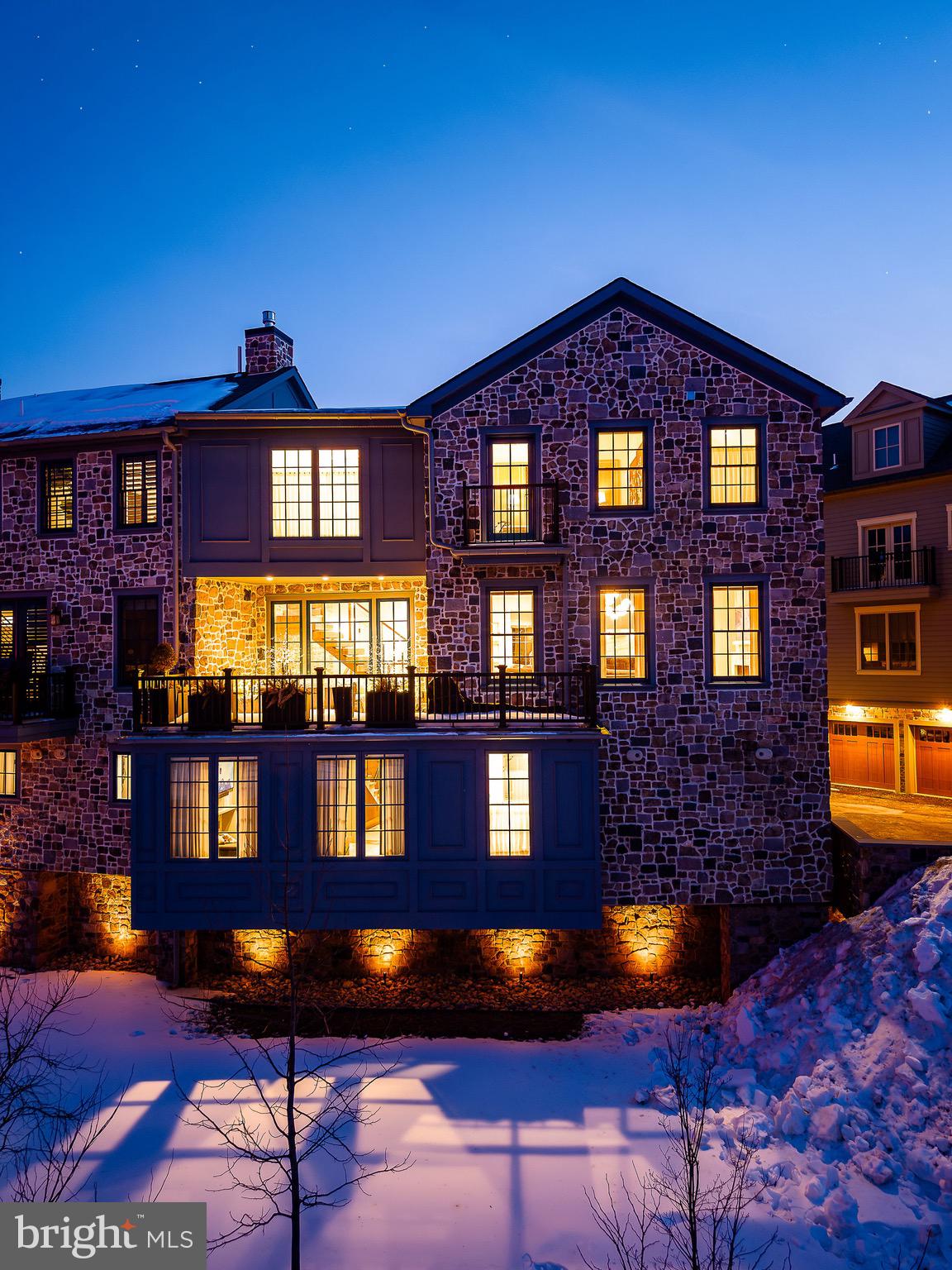 18 W MECHANIC STREET 4