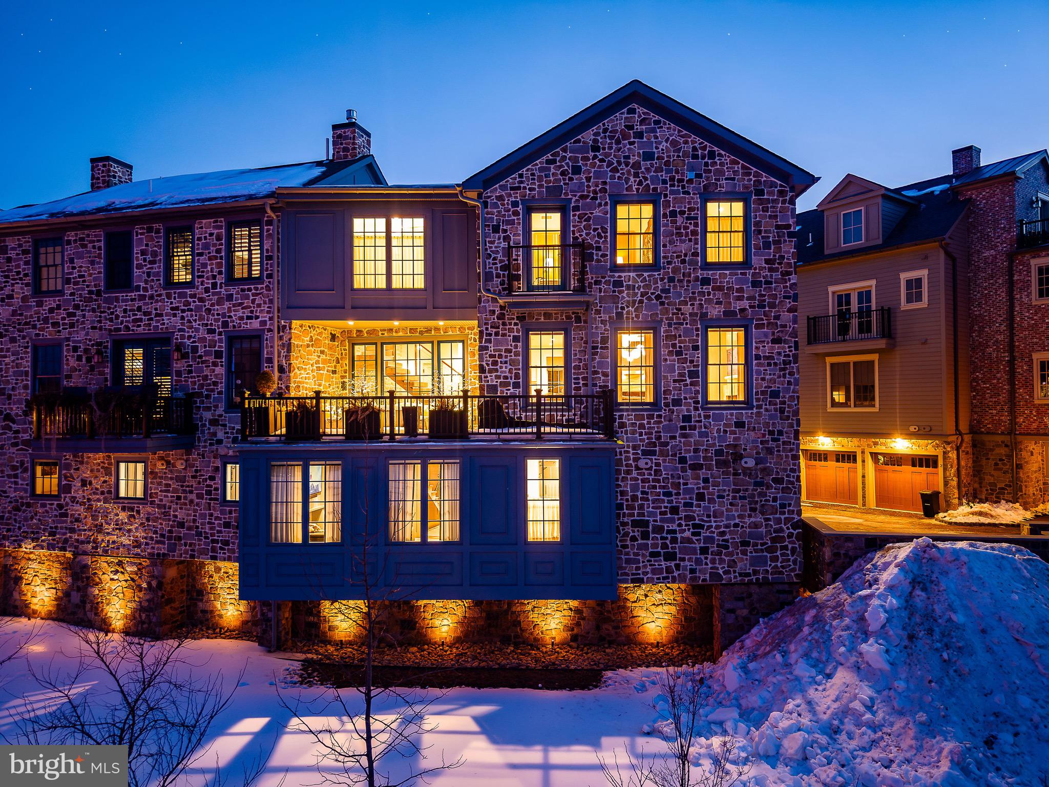 18 W MECHANIC STREET 4