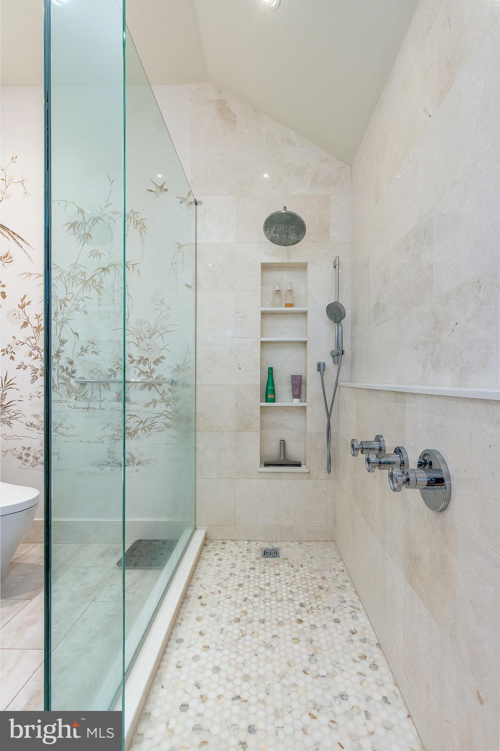 18 W MECHANIC STREET 4