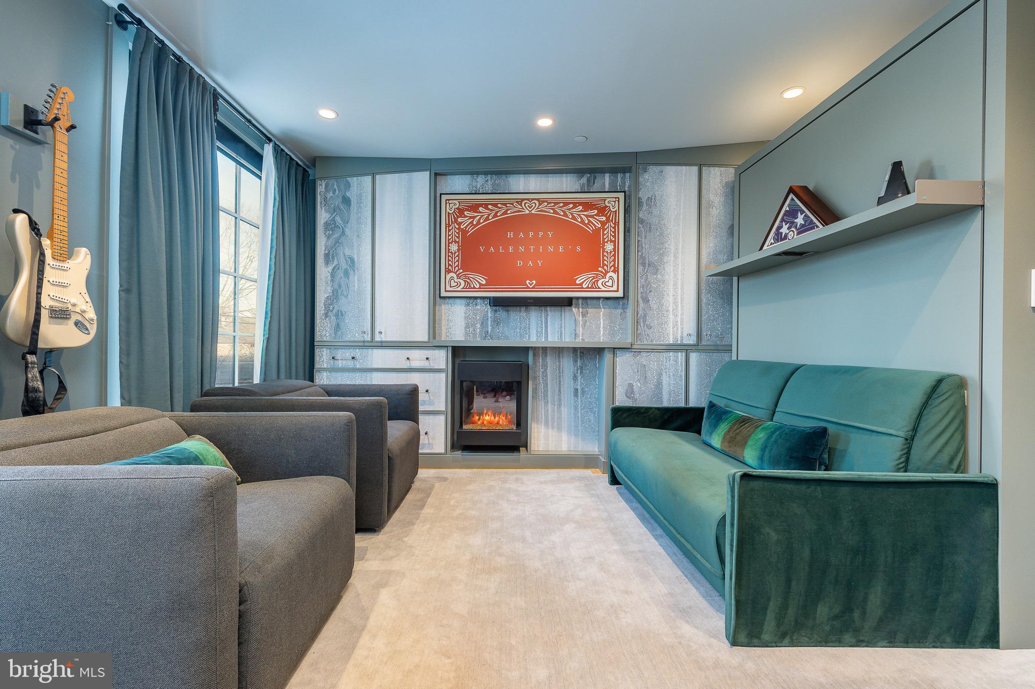 18 W MECHANIC STREET 4