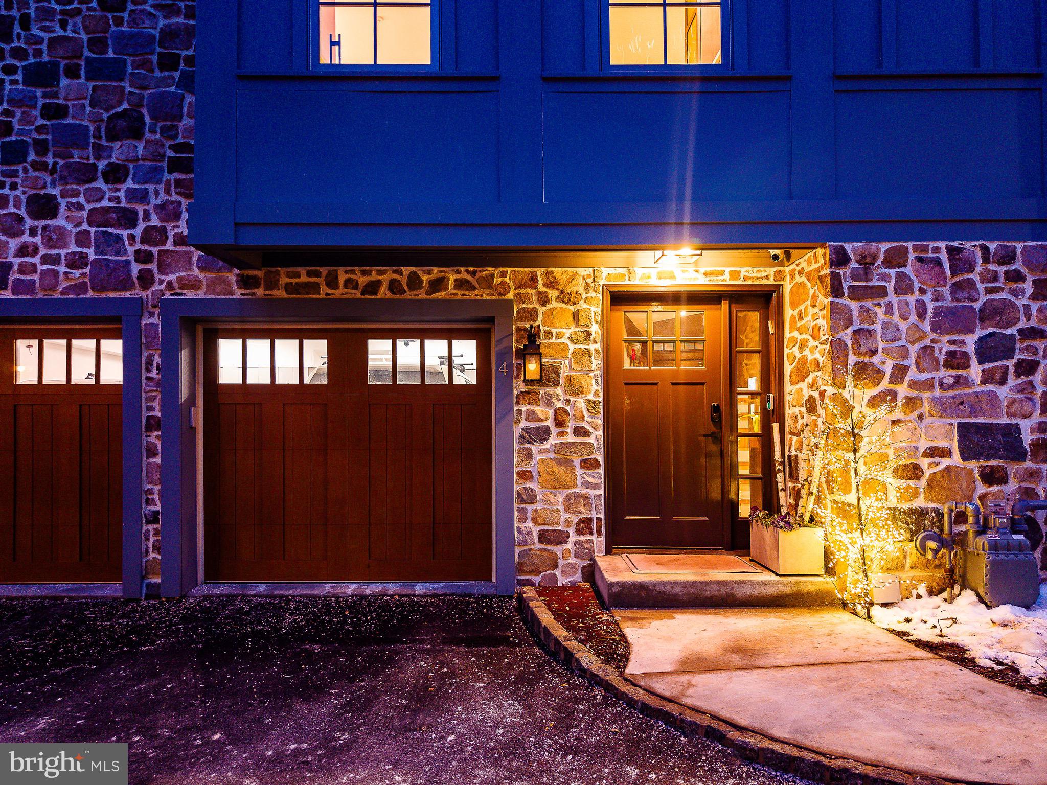 18 W MECHANIC STREET 4