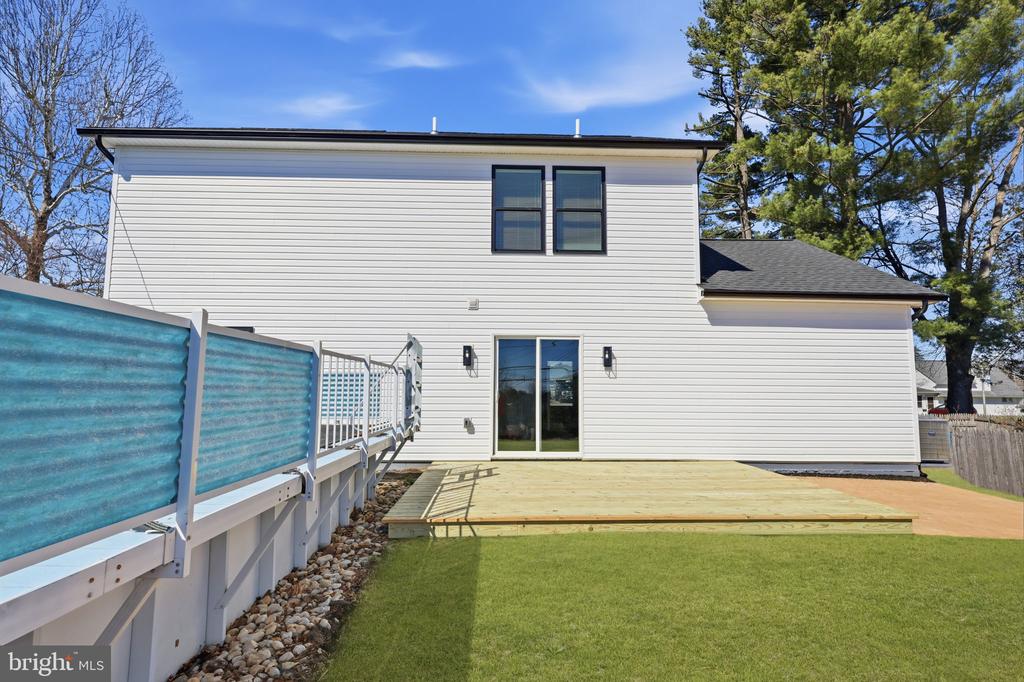 25 AUTUMN LANE