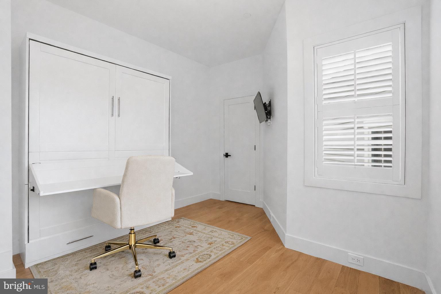 18 W MECHANIC STREET 6