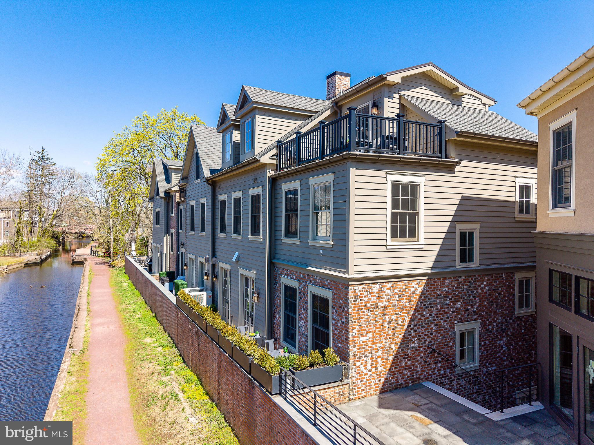 18 W MECHANIC STREET 1