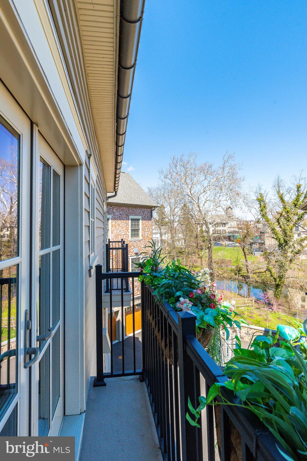 18 W MECHANIC STREET 1