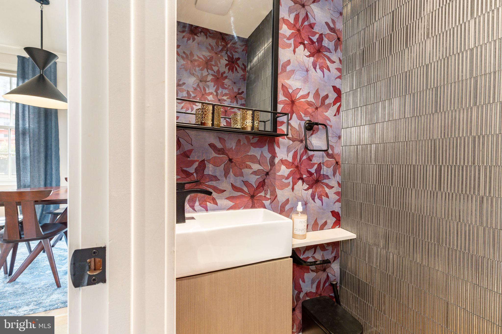 18 W MECHANIC STREET 1