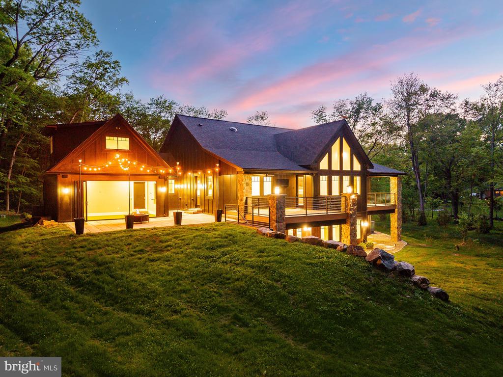 127 S SHADY RETREAT ROAD