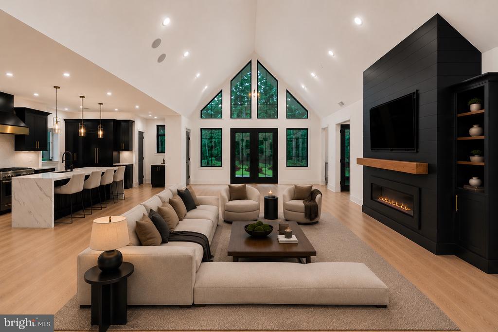 127 S SHADY RETREAT ROAD