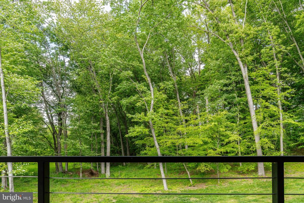 127 S SHADY RETREAT ROAD