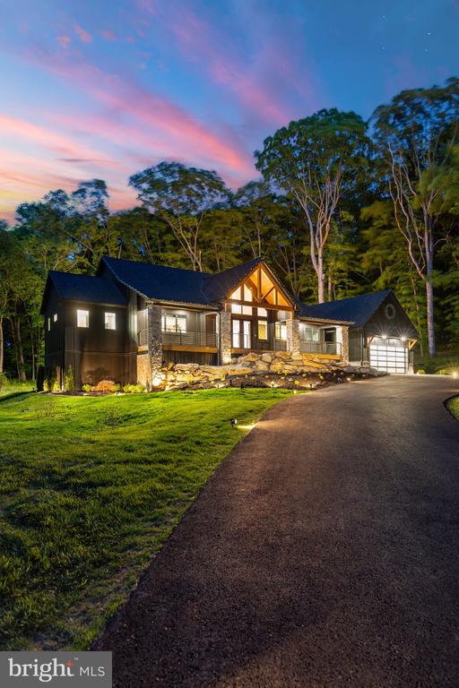 127 S SHADY RETREAT ROAD