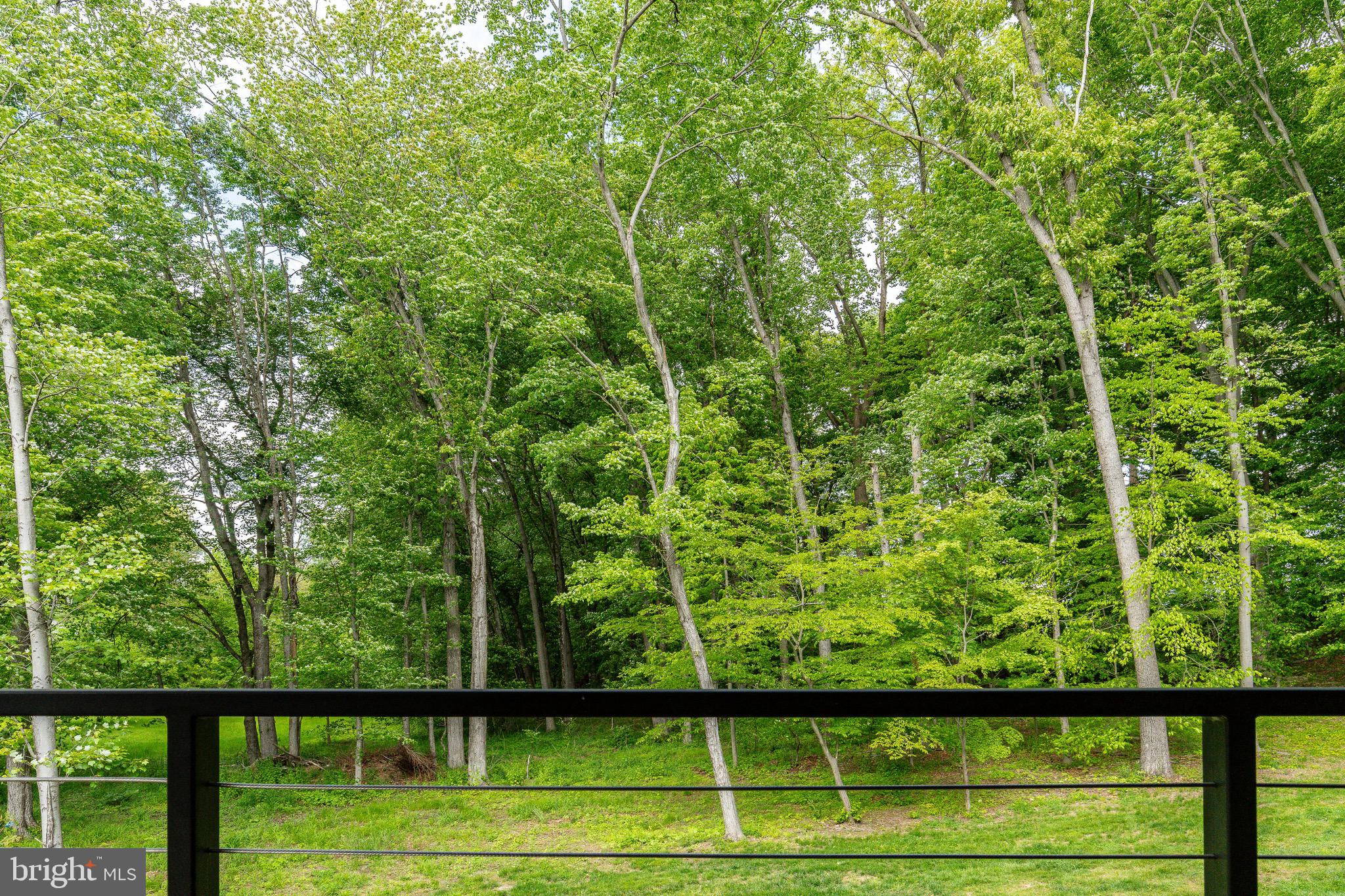 127 S SHADY RETREAT ROAD