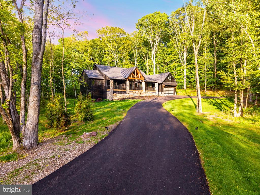 127 S SHADY RETREAT ROAD