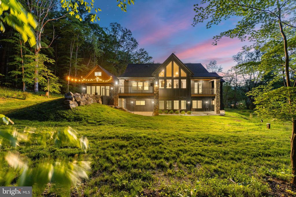 127 S SHADY RETREAT ROAD