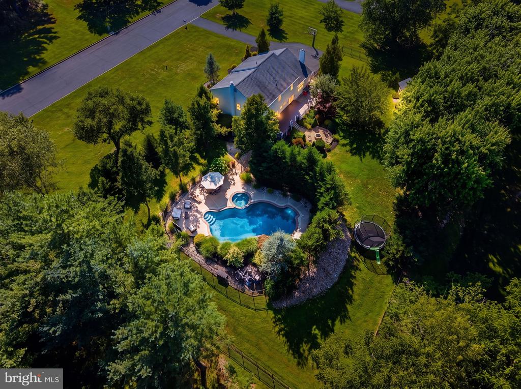 85 WHEATSHEAF ROAD
