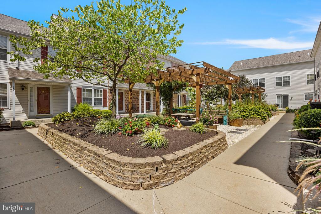 618 SONGBIRD COURT Unit: 177