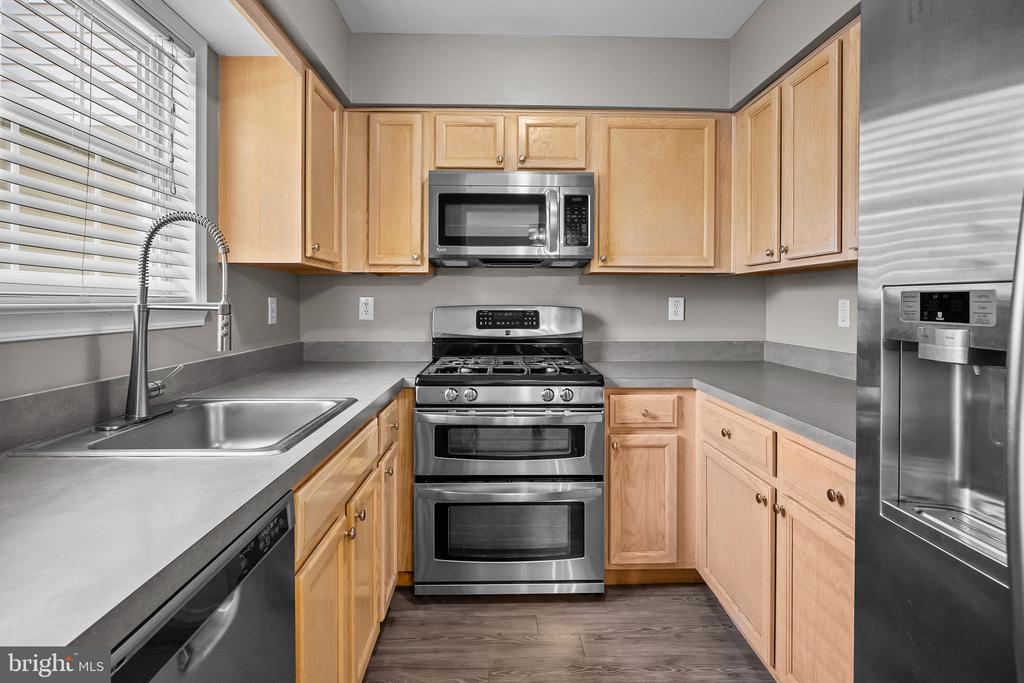 618 SONGBIRD COURT Unit: 177