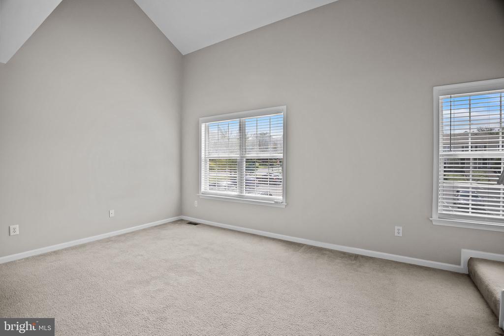 618 SONGBIRD COURT Unit: 177