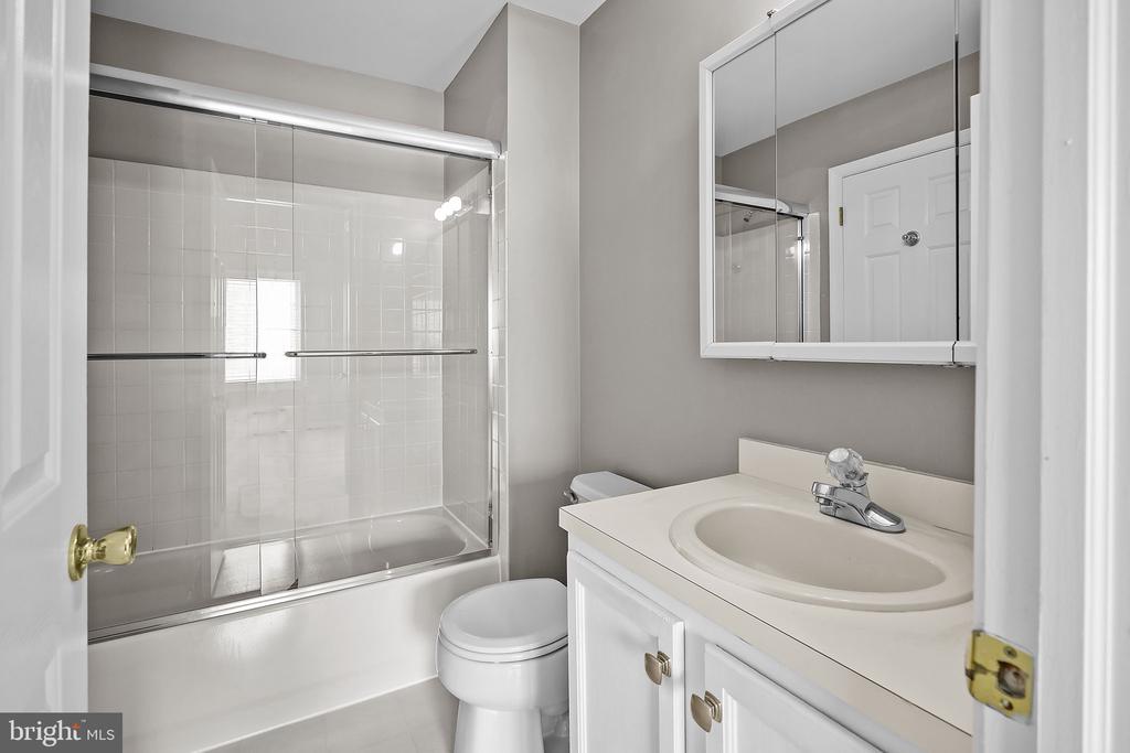 618 SONGBIRD COURT Unit: 177