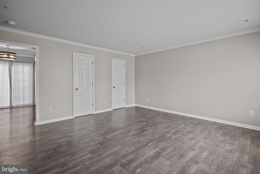 618 SONGBIRD COURT Unit: 177