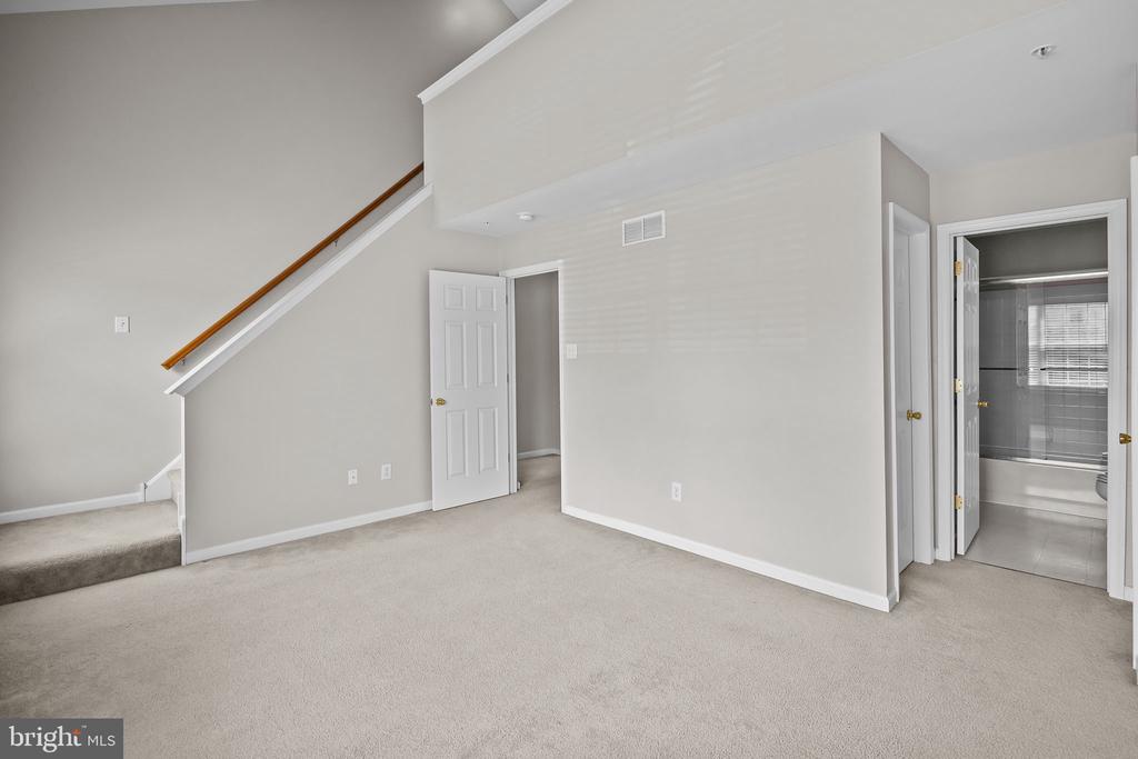 618 SONGBIRD COURT Unit: 177