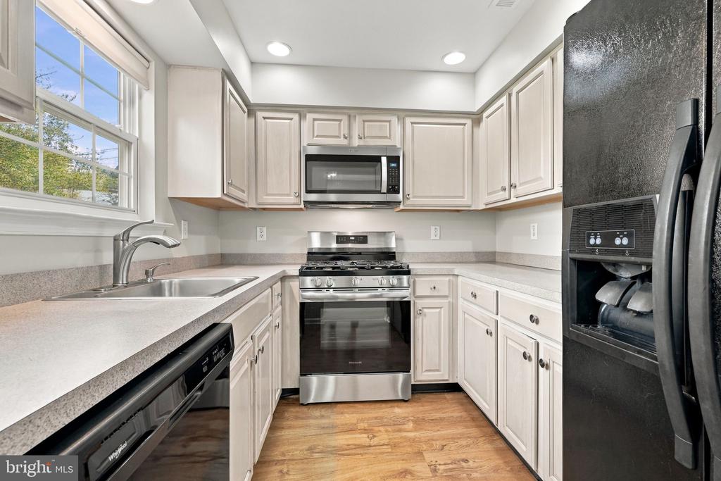 213 TANAGER COURT Unit: 258