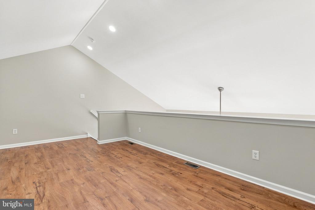 213 TANAGER COURT Unit: 258