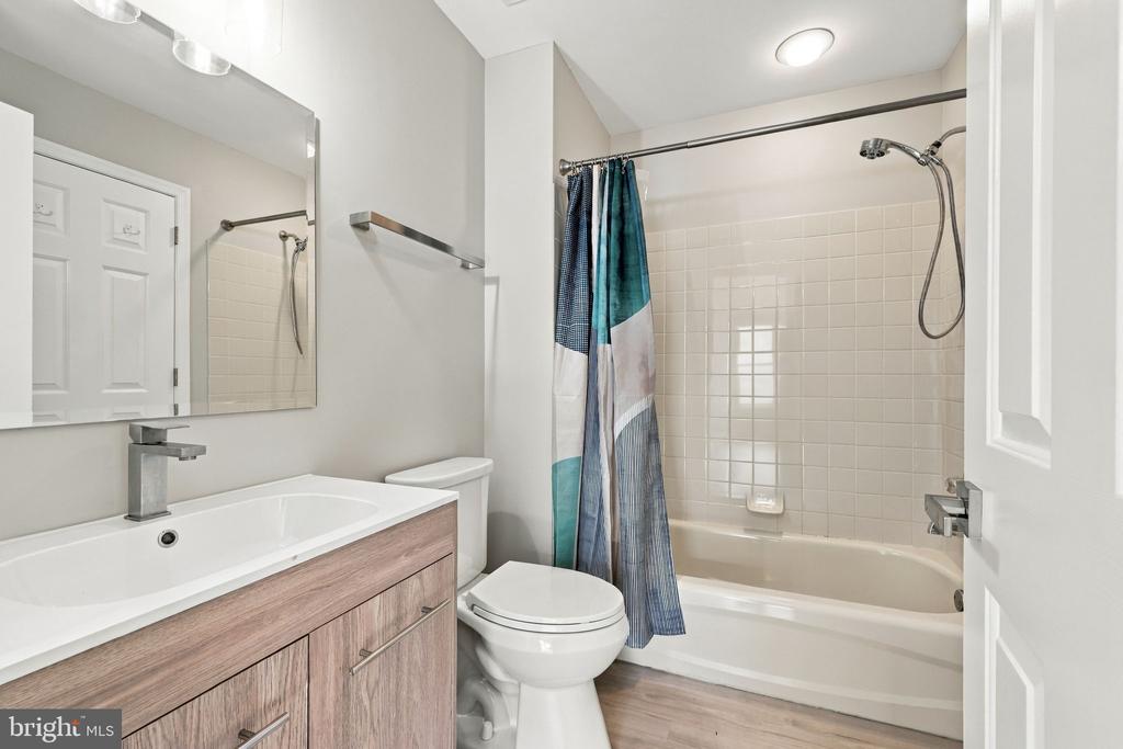 213 TANAGER COURT Unit: 258