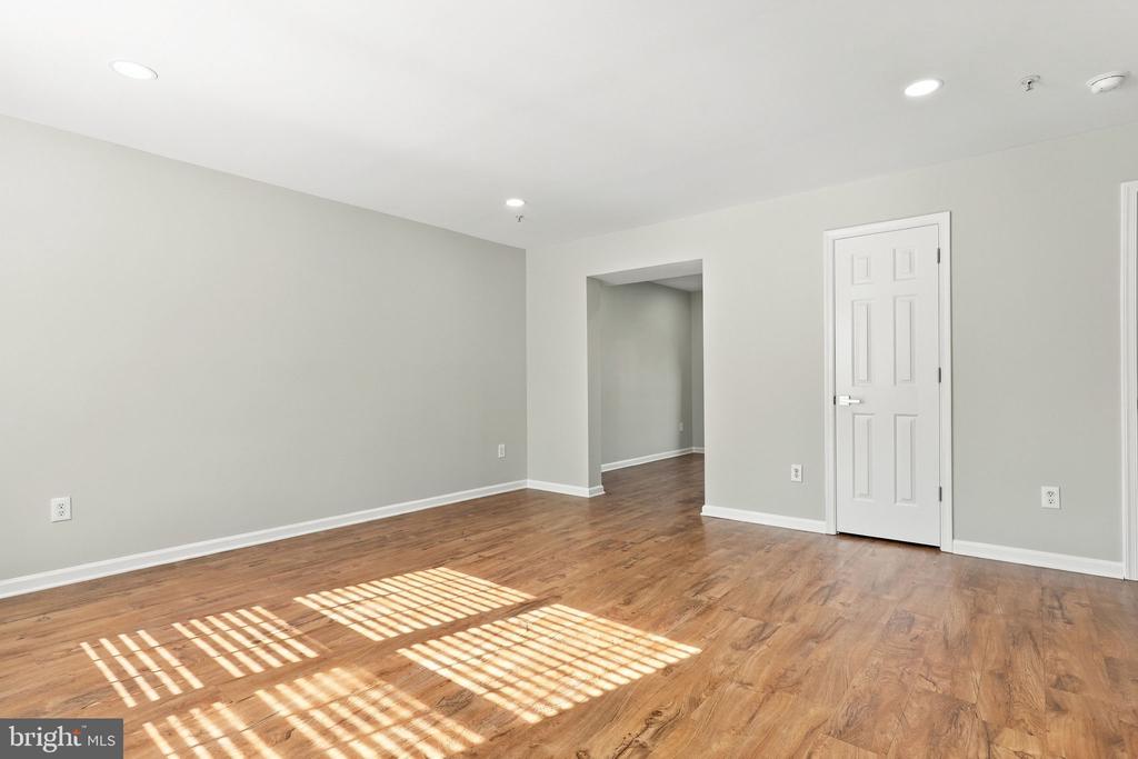 213 TANAGER COURT Unit: 258