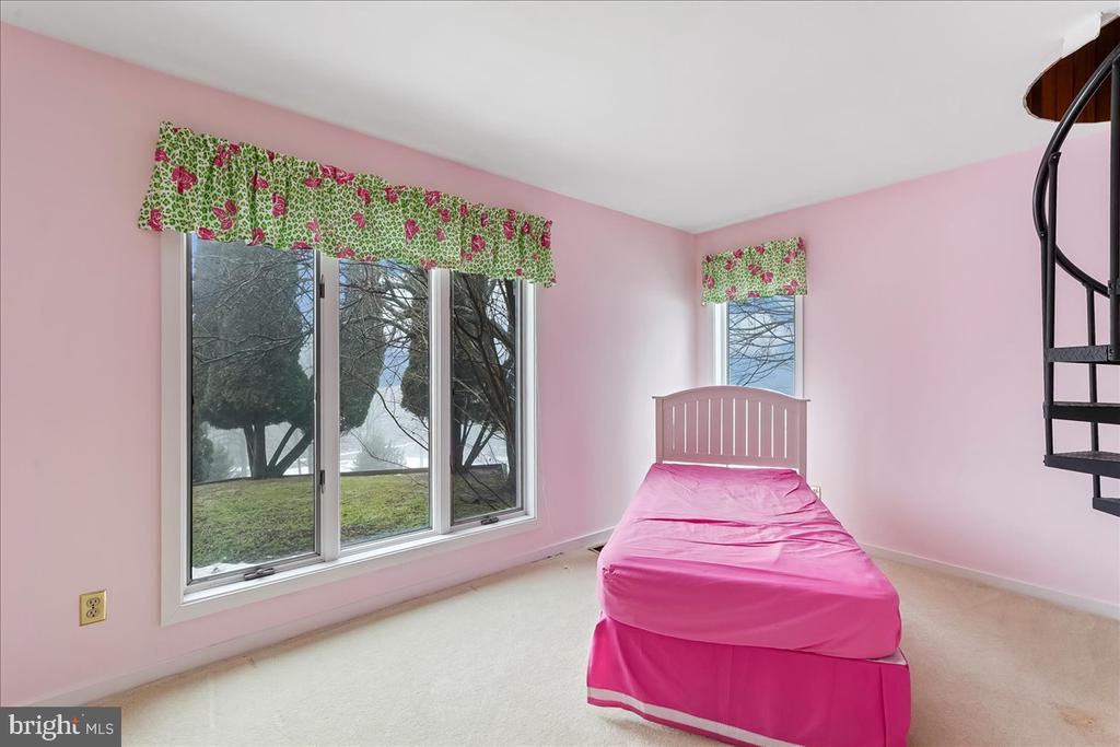 531 CHANDLER MILL ROAD