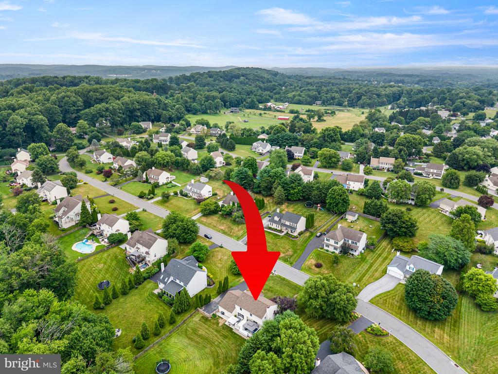 55 RAMBLEWOOD DRIVE